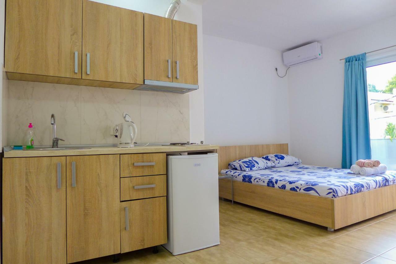 Apartmán Alise Bar Exteriér fotografie