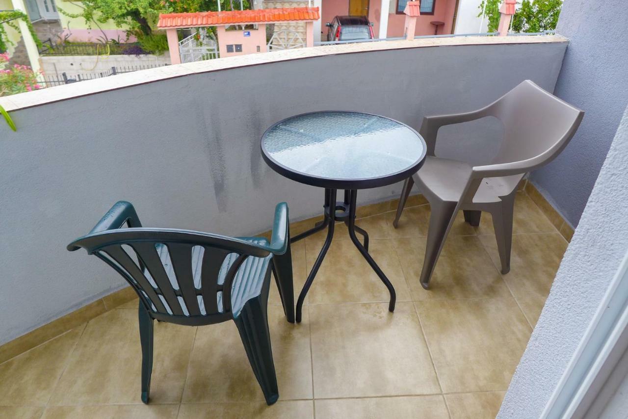 Apartmán Alise Bar Exteriér fotografie