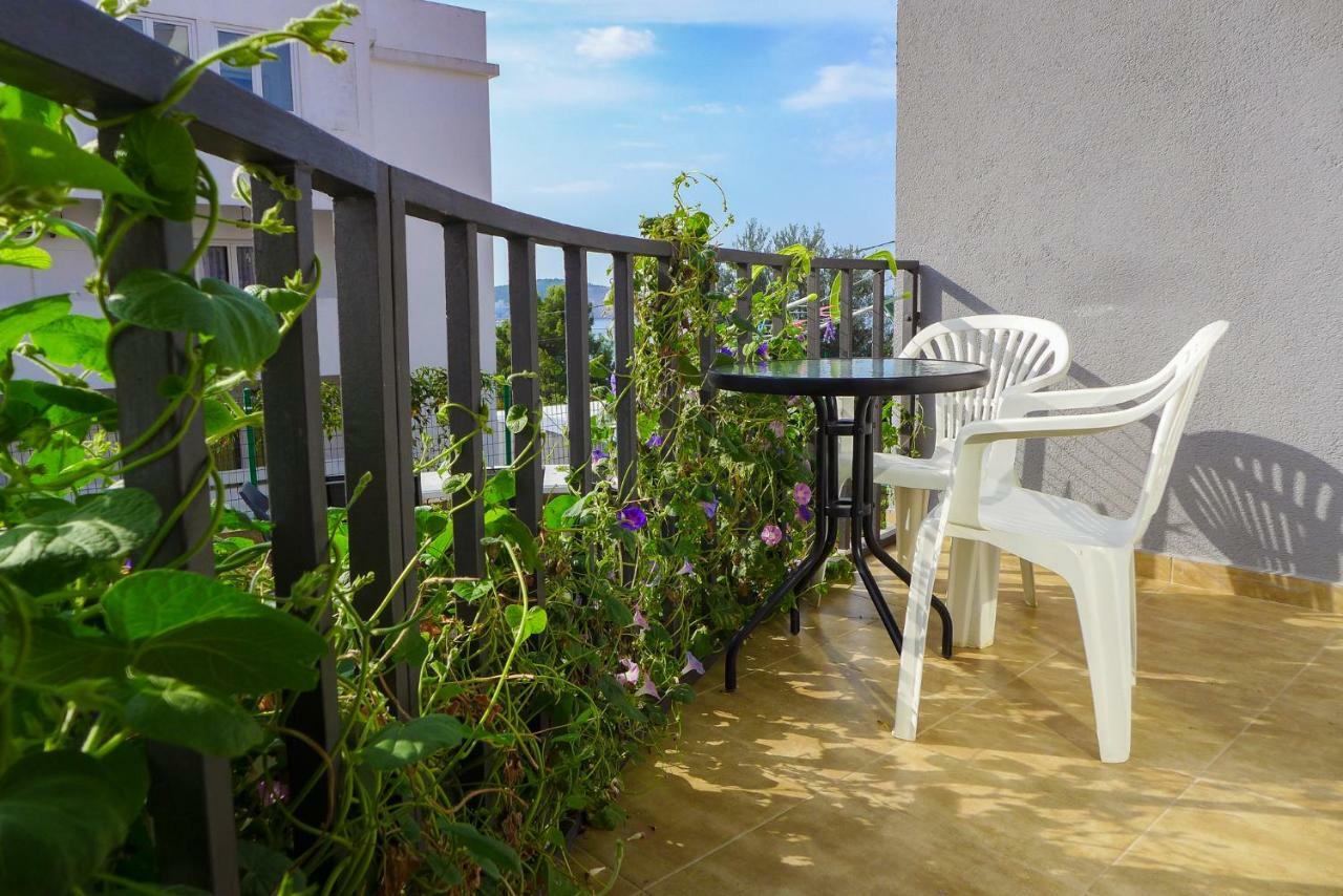 Apartmán Alise Bar Exteriér fotografie