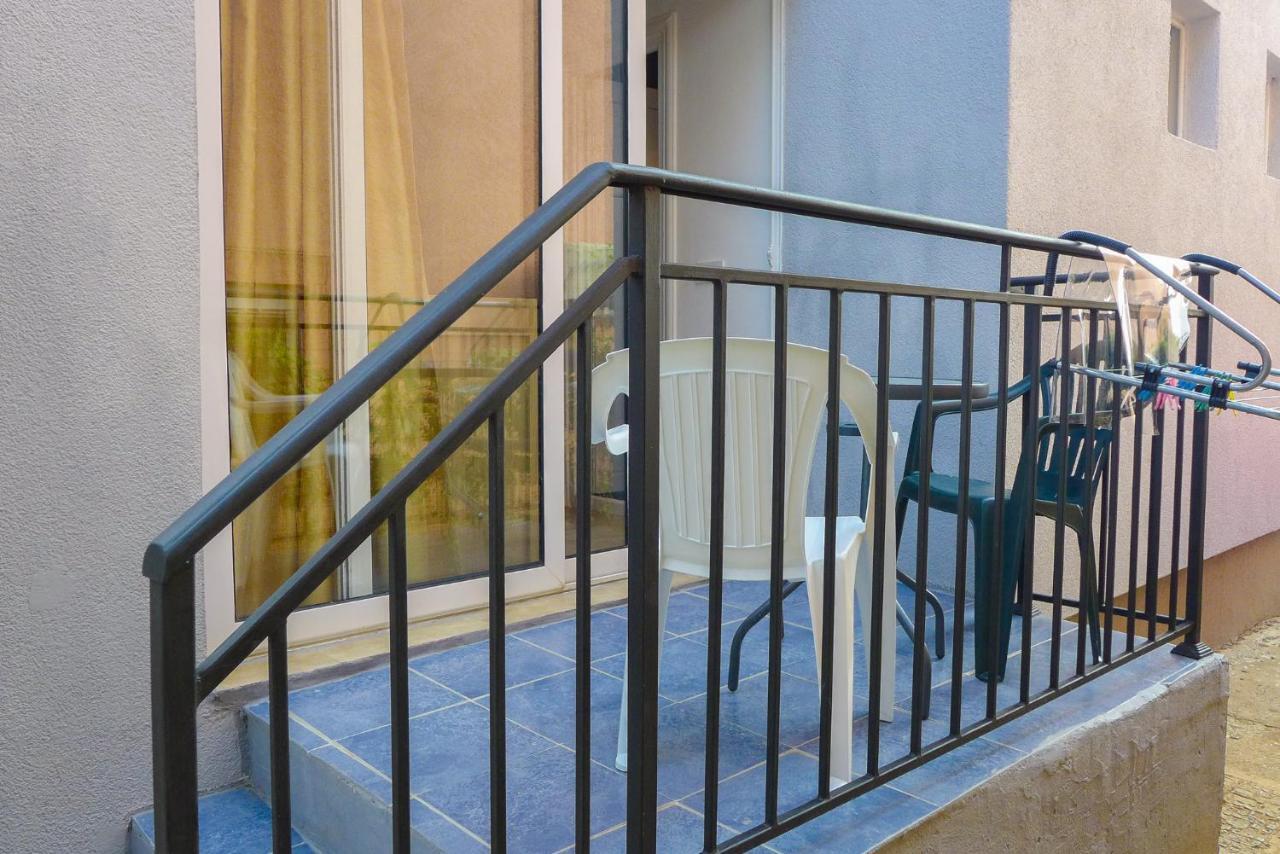 Apartmán Alise Bar Exteriér fotografie